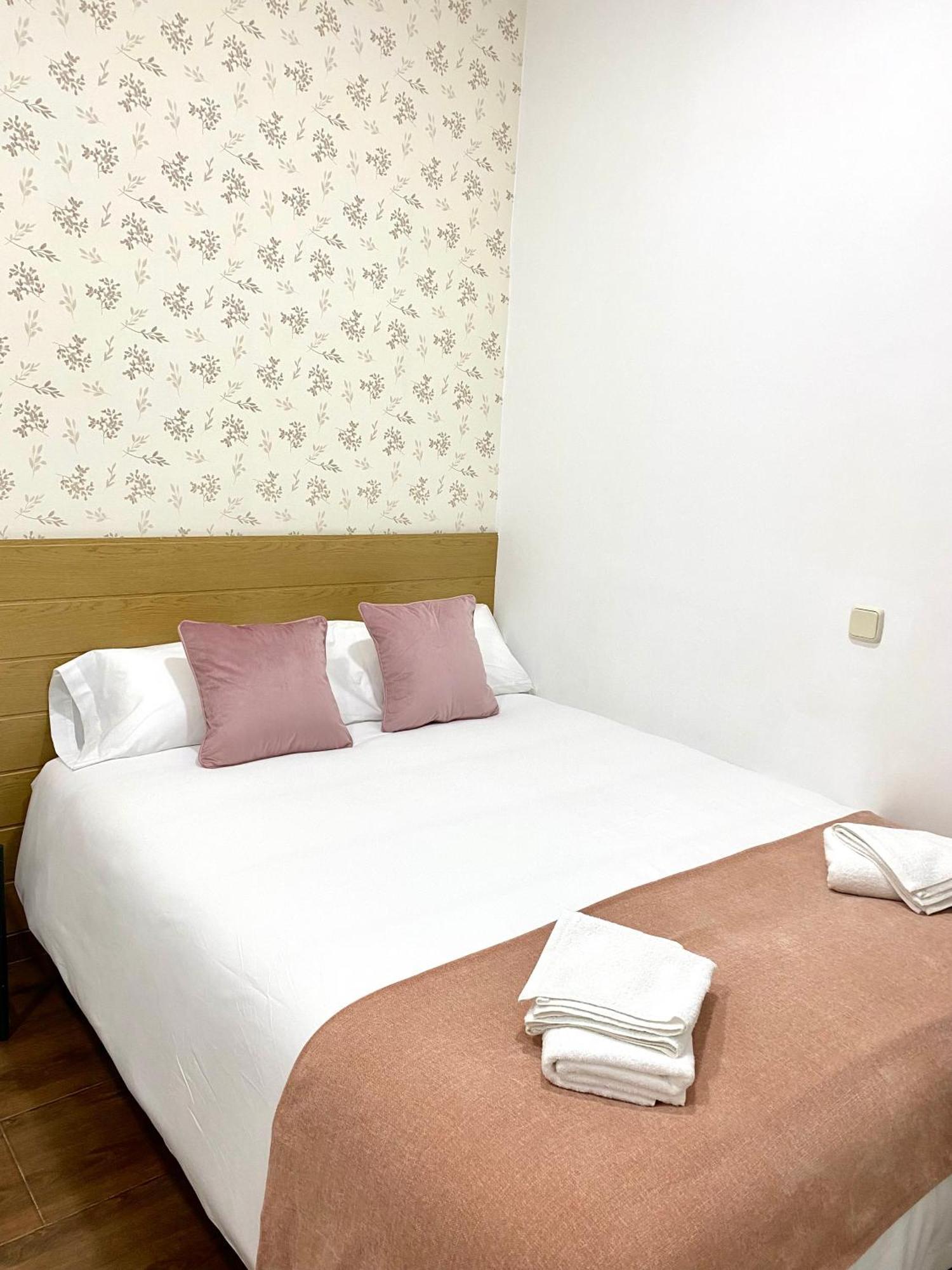Apartamentos Fuencarral II Madryt Pokój zdjęcie